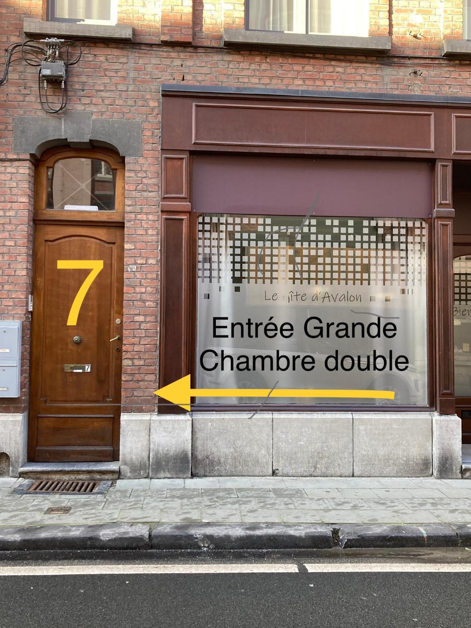 Gite D'Avalon Chambre 7 Dinant Exteriör bild
